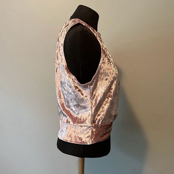 NWT Guess Women's Prism Pink Carrie Crush Velvet Twist Tie Crop Top - Picture 4 of 8